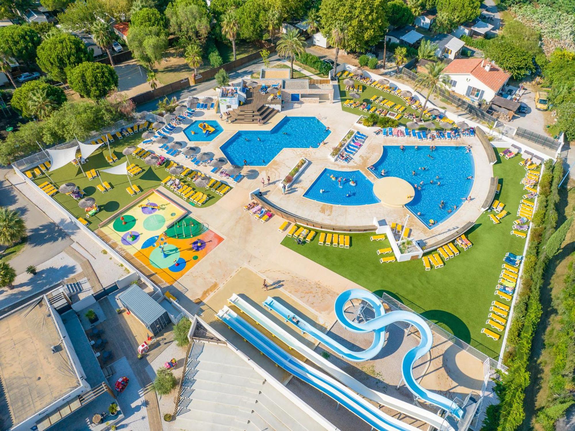 Camping Saint-Cyprien Hotell Exteriör bild